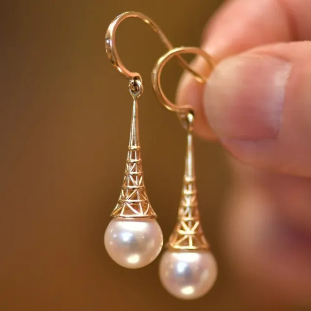 Vintage Pearl Earrings in Gold